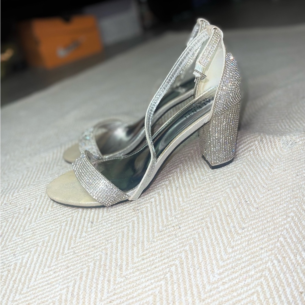 Valenti Franco 2 1/2 inch heel.